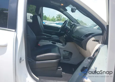 2018 Dodge Grand Caravan Sxt from USA, damaged, VIN 2C4RDGCG0JR209467